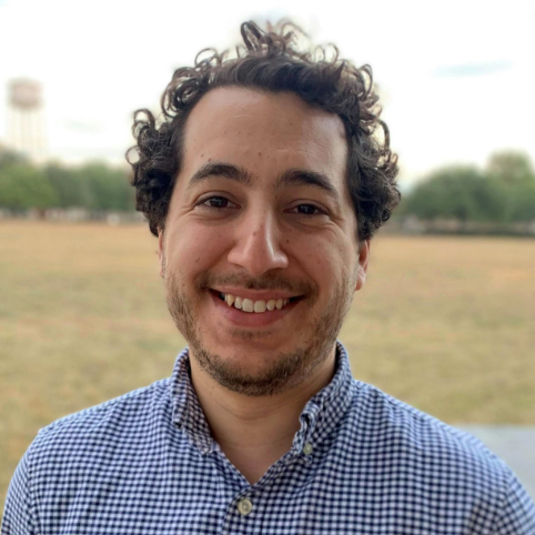 Gabriel Cossio Headshot